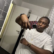  ,   Chris, 32 ,   ,   