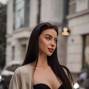  ,  Marina, 28