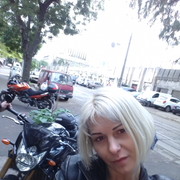  ,   Julia, 40 ,   ,   , c 