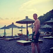  ,   Stefan, 32 ,   ,   