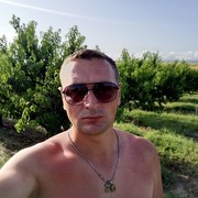  Kavadarci,  Viktor, 33
