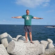  ,   Alexandru, 37 ,   c 
