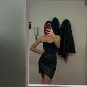  ,   Tina, 40 ,   
