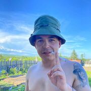  --,  Maksim, 26