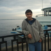  ,   Denis, 39 ,   c 