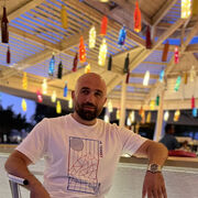  ,   Ash, 37 ,   ,   