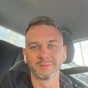  ,  Viktor, 35