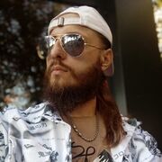  ,  Andrei, 33