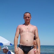   ,   Valentin, 44 ,  