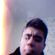  -,  Vania, 25