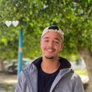  Abbots Langley,   Aziz, 25 ,     , c 