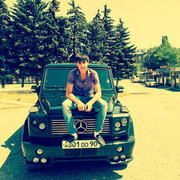  ,   Artem, 33 ,   