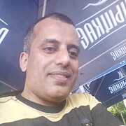  ,  Ali, 40
