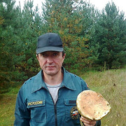  ,   Alex, 46 ,   