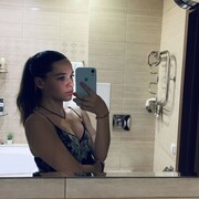  , 