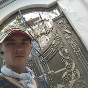  ,   Abduqodir, 33 ,  
