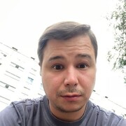  ,  Artur, 32