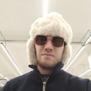  ,  Bekzod, 26