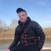  ,  Artem, 25