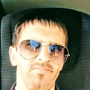  ,   Nikita, 39 ,   