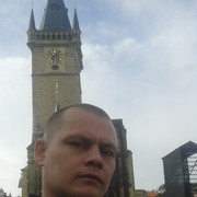  ,   Den, 34 ,  