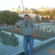  ,   Maxo, 44 ,   