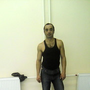  ,   Vahe, 49 ,  