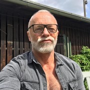  Russell,  Simon, 52