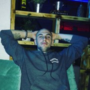 ,   Denis, 32 ,   ,   , c 