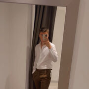  ,   Lou, 24 ,   ,   