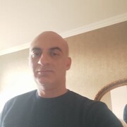  ,  Artur, 46