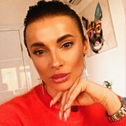  ,  Alina, 39