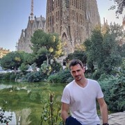  ,   Leo, 36 ,  