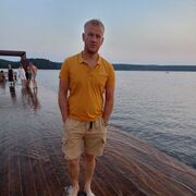  ,   Denis, 36 ,   ,   