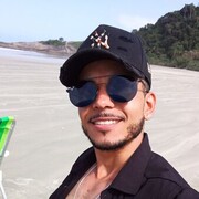  Algiers,  Alex, 32