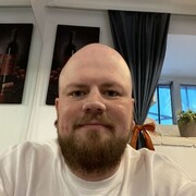  ,  Denis, 32