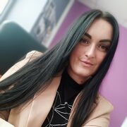  ,  Stasia, 28