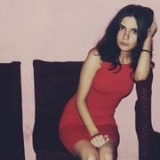  ,  Ani, 27
