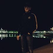  ,  Aleks, 32