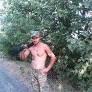  ,   Xyligan, 33 ,  