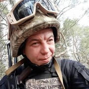  ,  Denis, 40