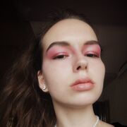  ,  Polina, 21