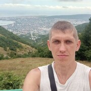  ,   Vladimir, 39 ,   ,   