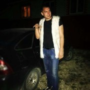  ,  Maxim, 30