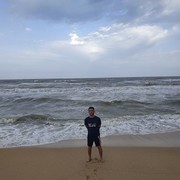  ,  Akmal, 37