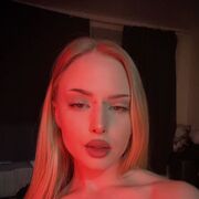  ,  Diana, 22