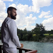  ,   Simon, 33 ,   ,   