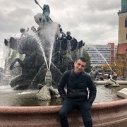  ,  Denis, 37