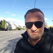 ,   David, 42 ,   ,   