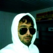  ,   Maksim, 32 ,   